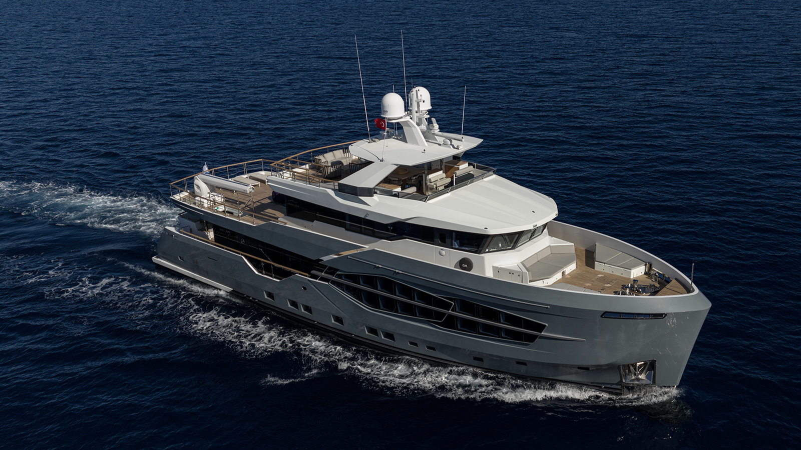 マリンページ　qm Q.M. yacht (Numarine, 32.5m, 2019)